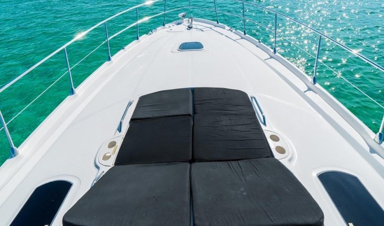 60 Sea Ray 