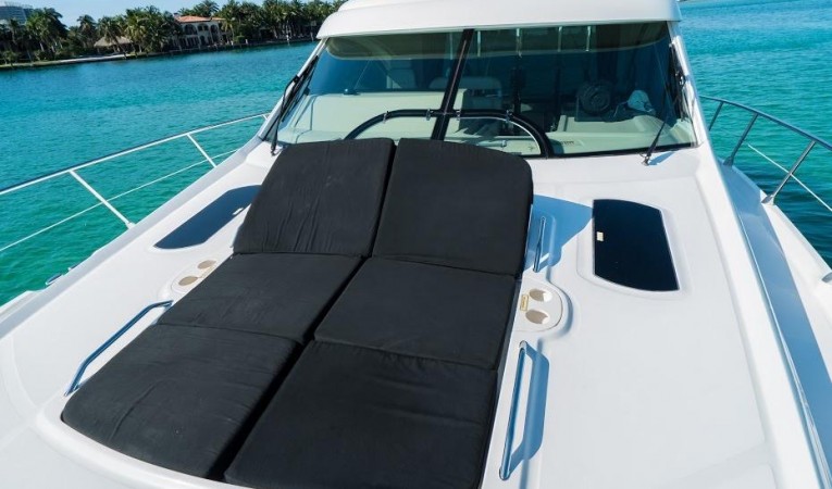 60 Sea Ray 