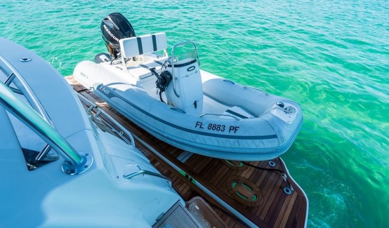 60 Sea Ray 
