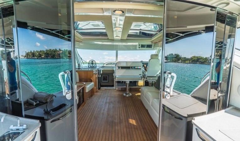 60 Sea Ray 