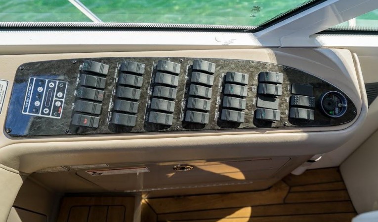 60 Sea Ray 