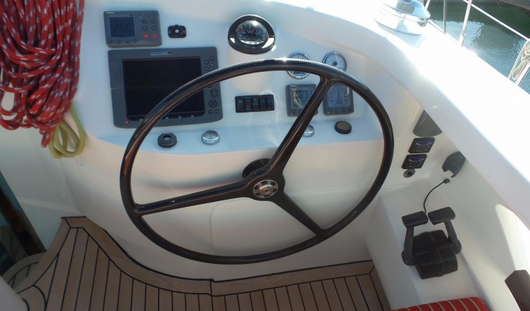 50 Prout International Helm