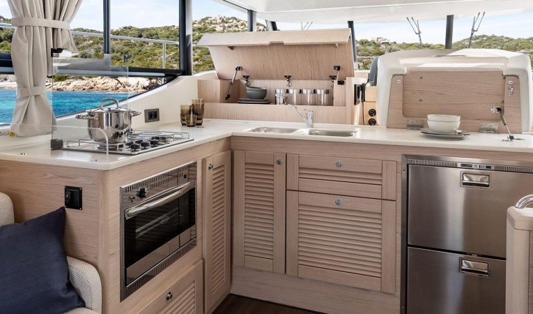 47 Beneteau Manufacturer Provided Image