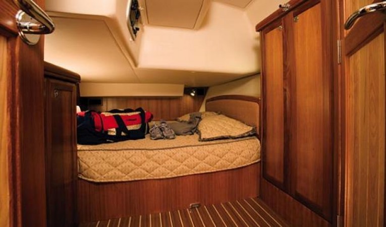 49 Hunter Manufacturer Provided Image