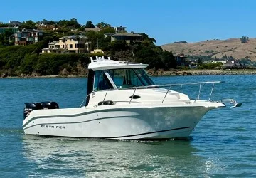 26' Seaswirl Striper 2013