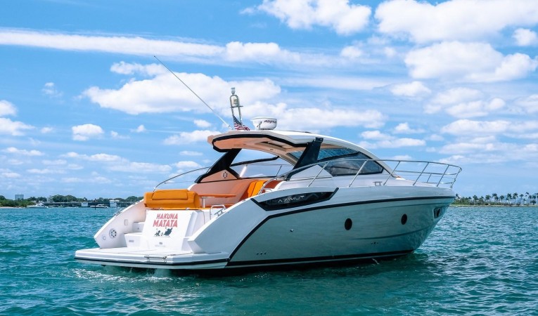 38 Azimut 