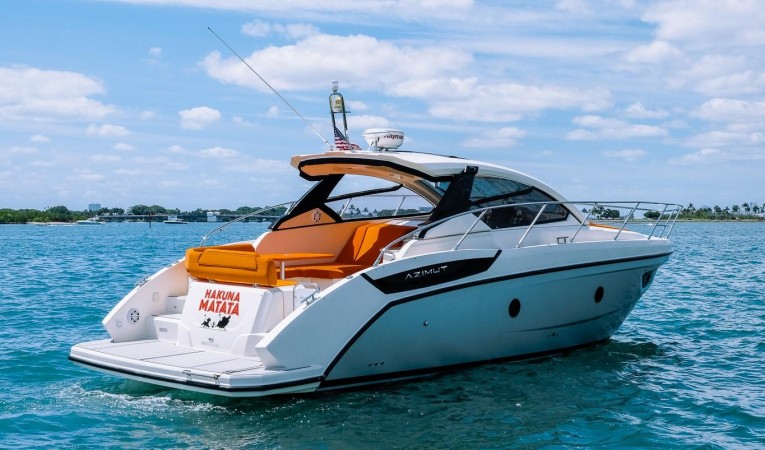 38 Azimut 
