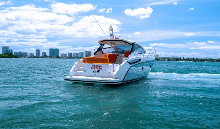 38 Azimut 