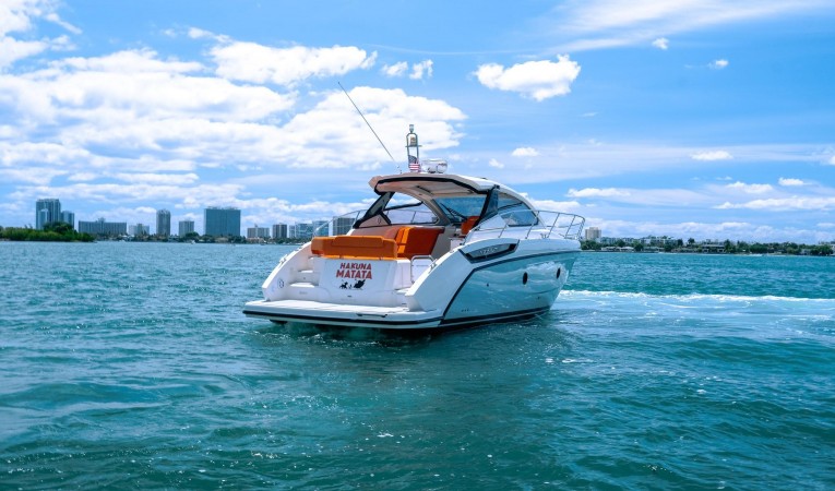 38 Azimut 