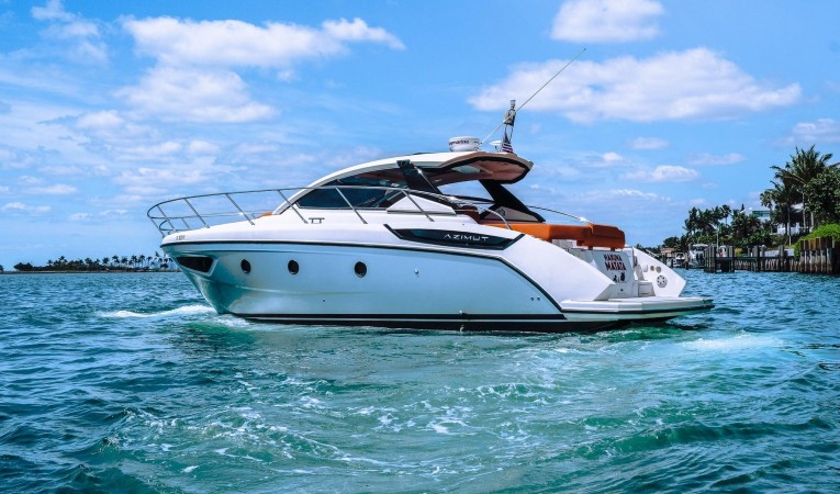 38 Azimut 
