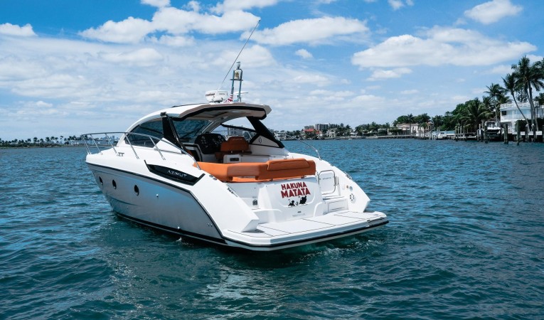 38 Azimut 