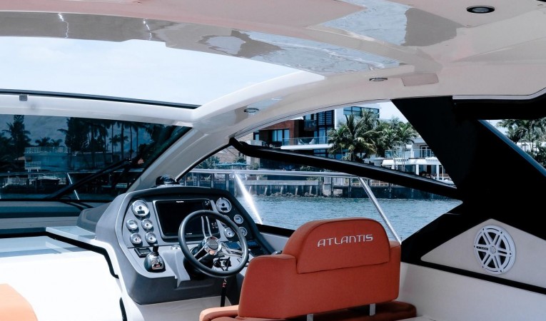 38 Azimut 
