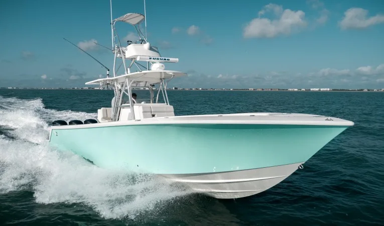 37 SeaVee Bow Stbd