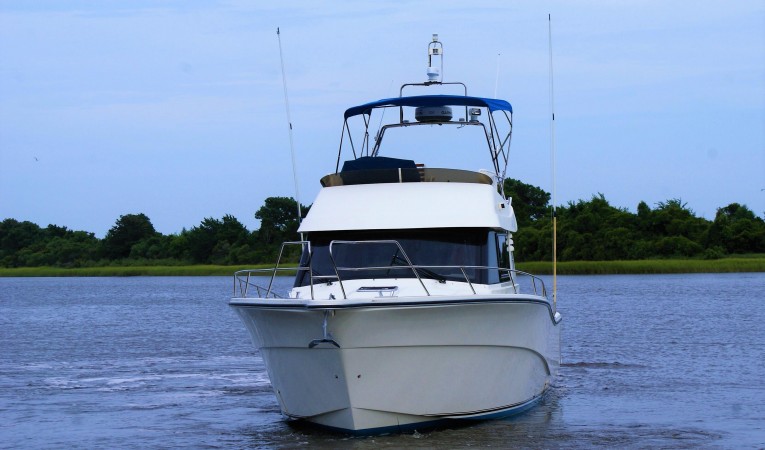 42 Rodman bow view
