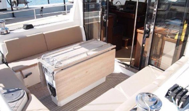 62 Moody Cockpit Table