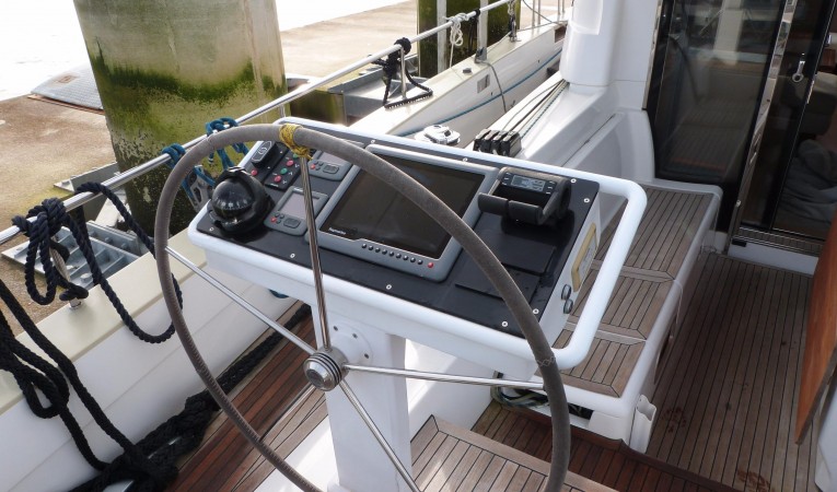 62 Moody Steering Port side