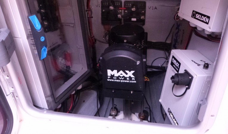 62 Moody Stern Thruster