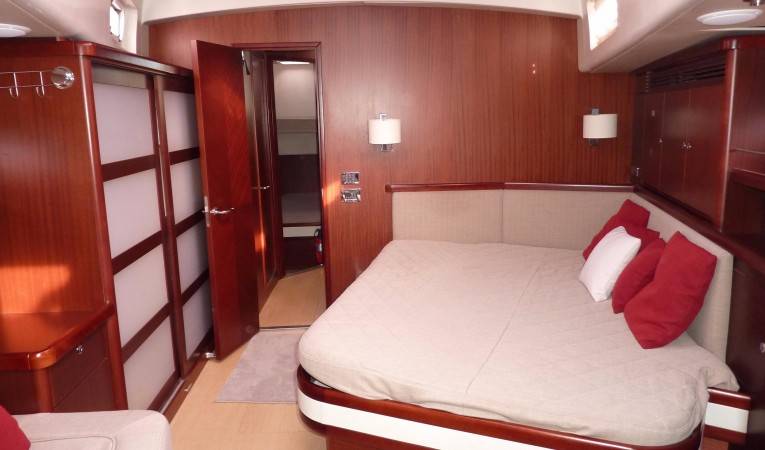 62 Moody Owner Cabin