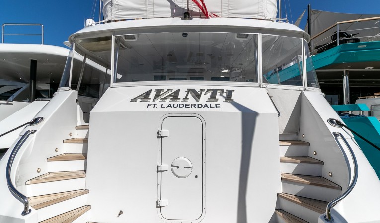 100 Hatteras 