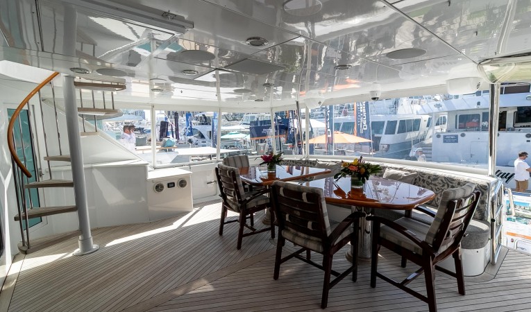 100 Hatteras 