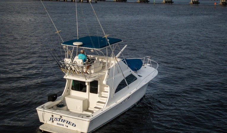 36 Luhrs 