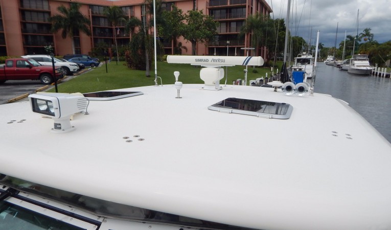 41 Tiara Spotlight and Radar