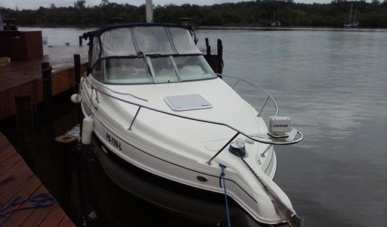 27 Glastron Bow Shot
