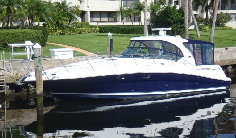 39 Sea Ray Port fwd