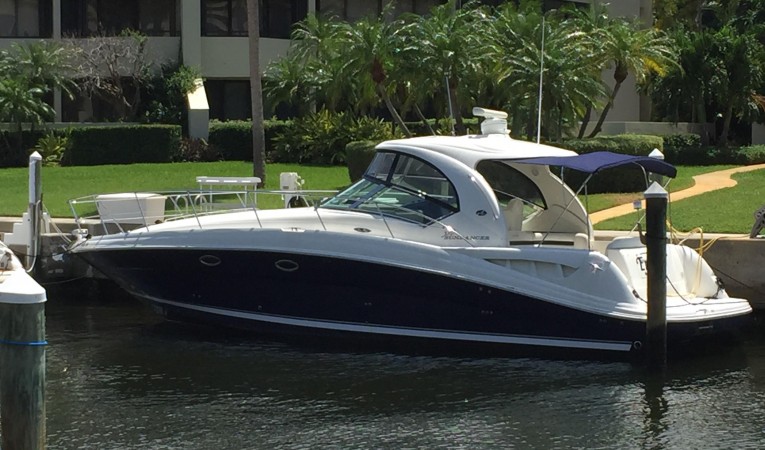 39 Sea Ray Port aft
