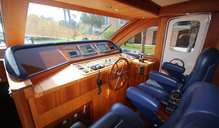 66 Vicem helm to starboard