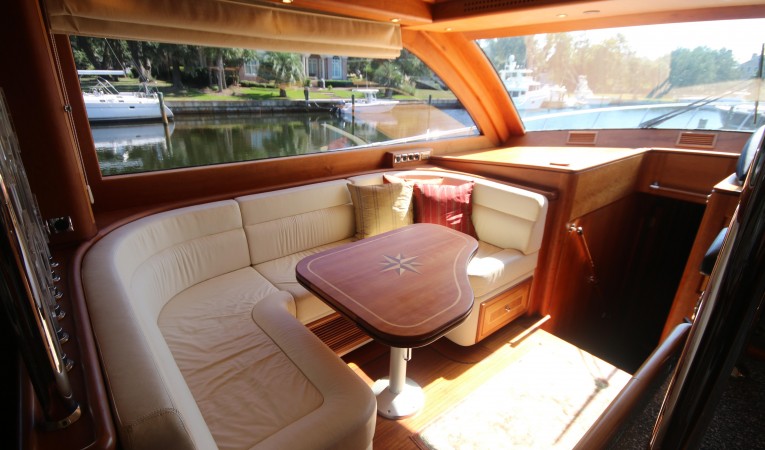 66 Vicem dinette to port