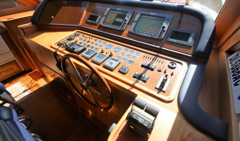 66 Vicem helm detail