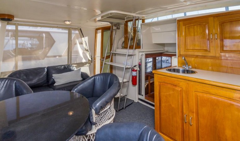 48 Californian Aft Upper Cockpit w Wet Bar