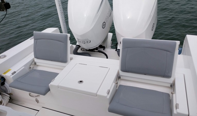 27 Everglades Seating and Cooler