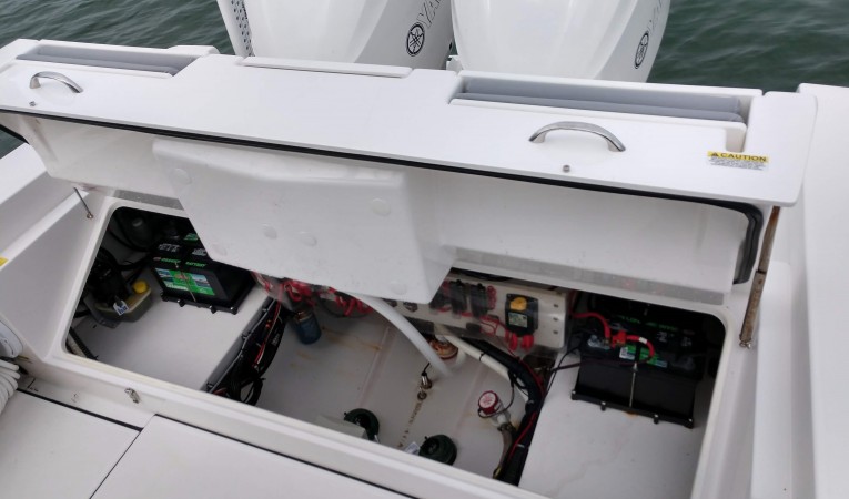 27 Everglades Opening Access Hatch