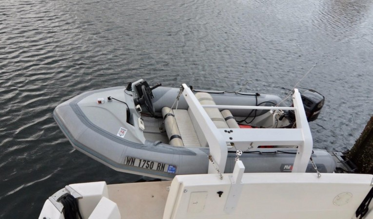 40 Bayliner 4087 Avon tender