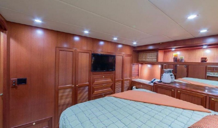 66 Offshore Master Stateroom Forward