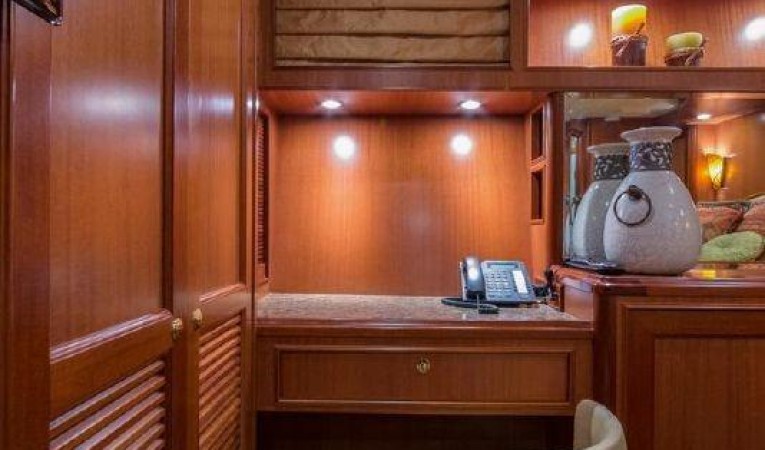 66 Offshore VIP Guest Vanity