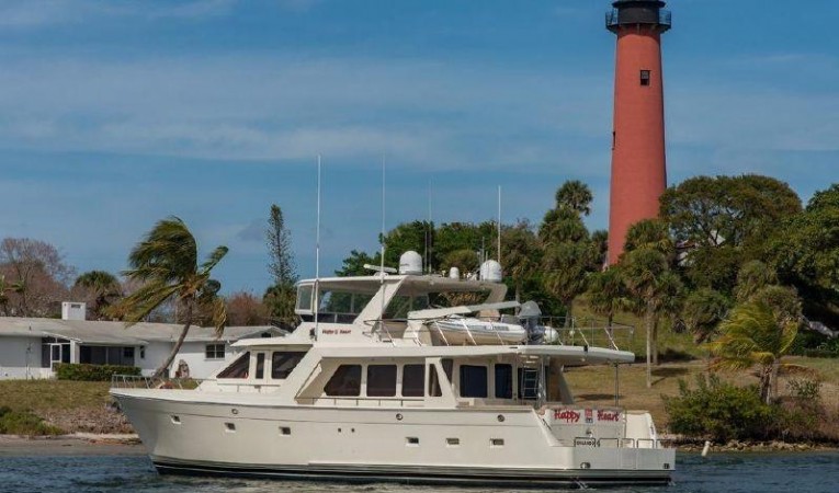 66 Offshore Port Stern Profile