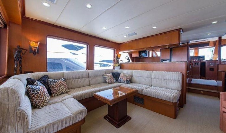 66 Offshore Salon Settee Table Down