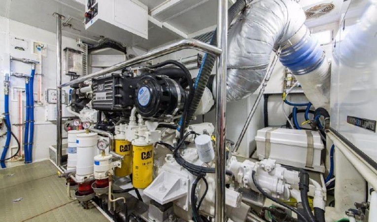 66 Offshore Starboard Engine Aft