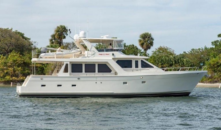 66 Offshore Starboard Profile