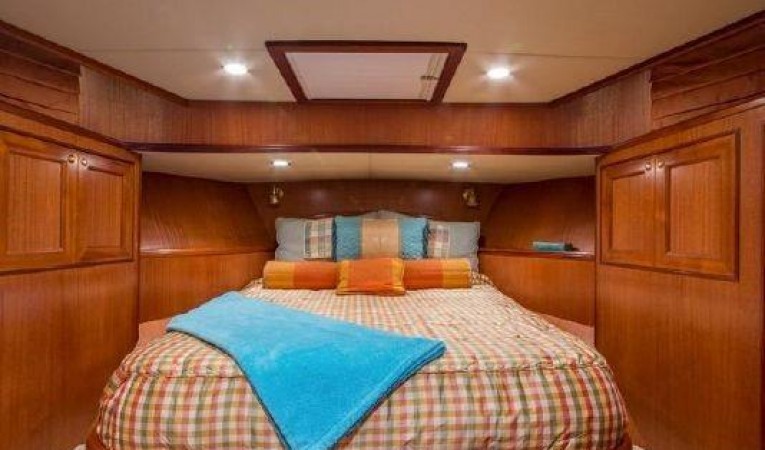 66 Offshore VIP Guest Stateroom