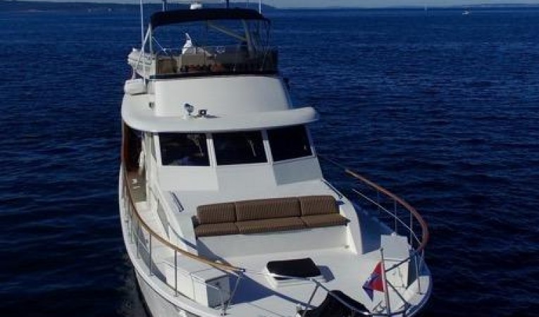 58 Hatteras Bow