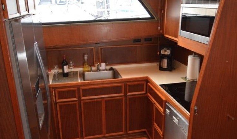 58 Hatteras Galley- Looking port