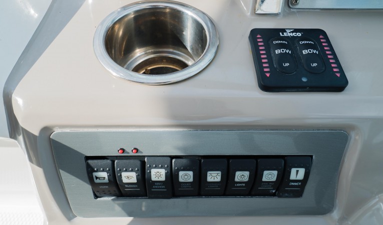 31 Chaparral Helm Switches