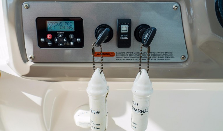 31 Chaparral Helm Stereo