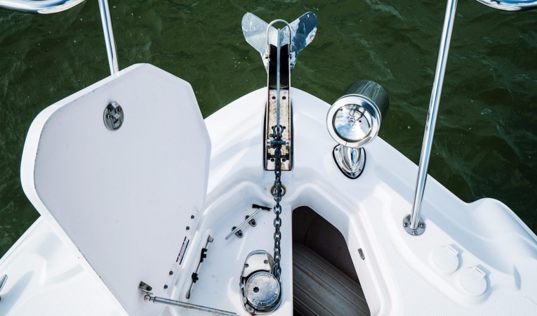 31 Chaparral Windlass and Spotlight