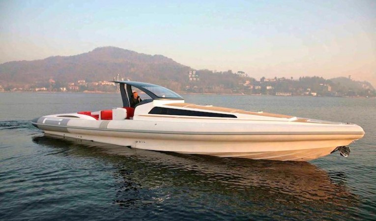 46 Pirelli Starboard Profile