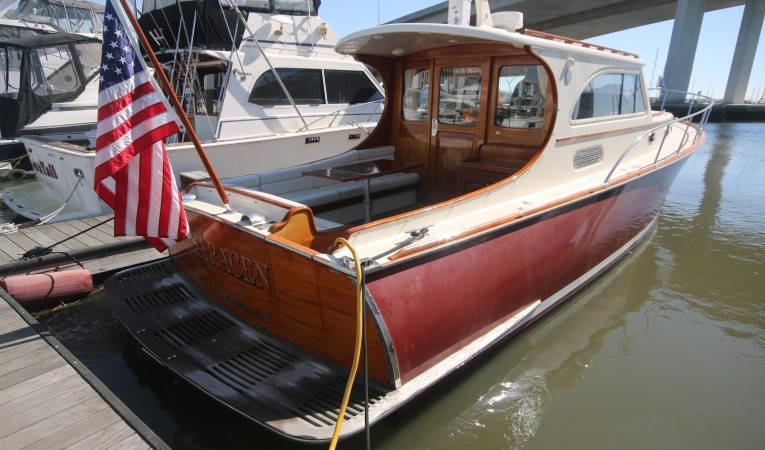 42 Vicem starboard transom view